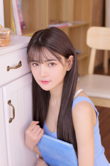裙子下面有野兽动漫